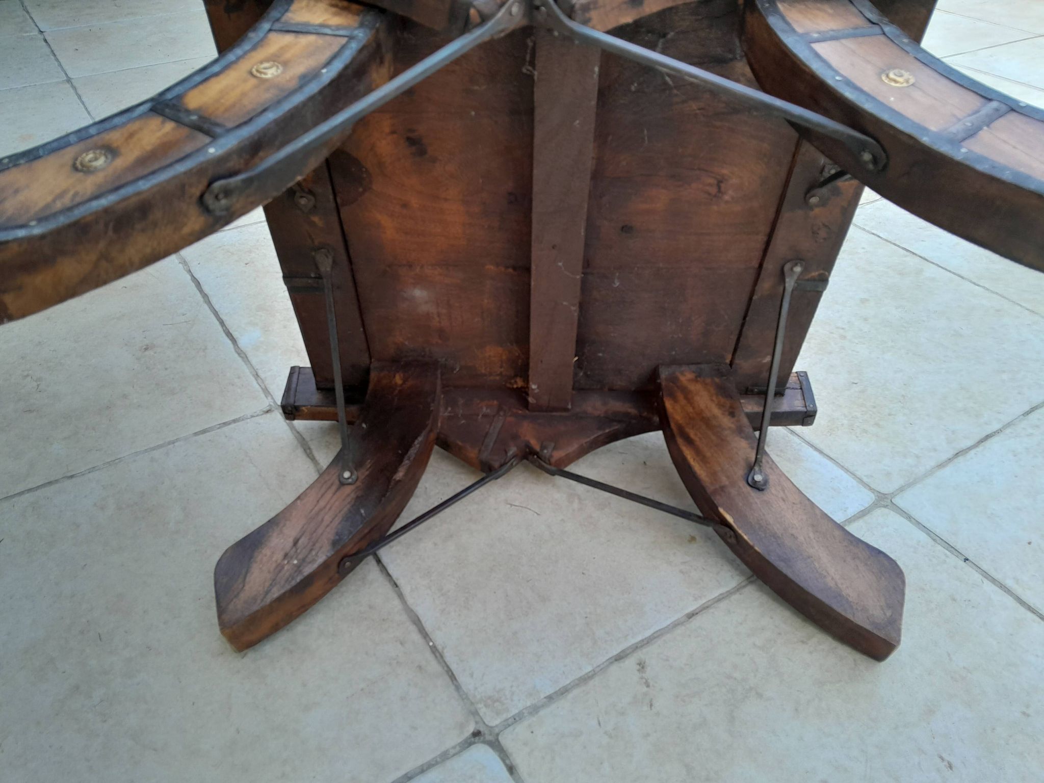 Table basse ancienne tibetaine bois cuivre