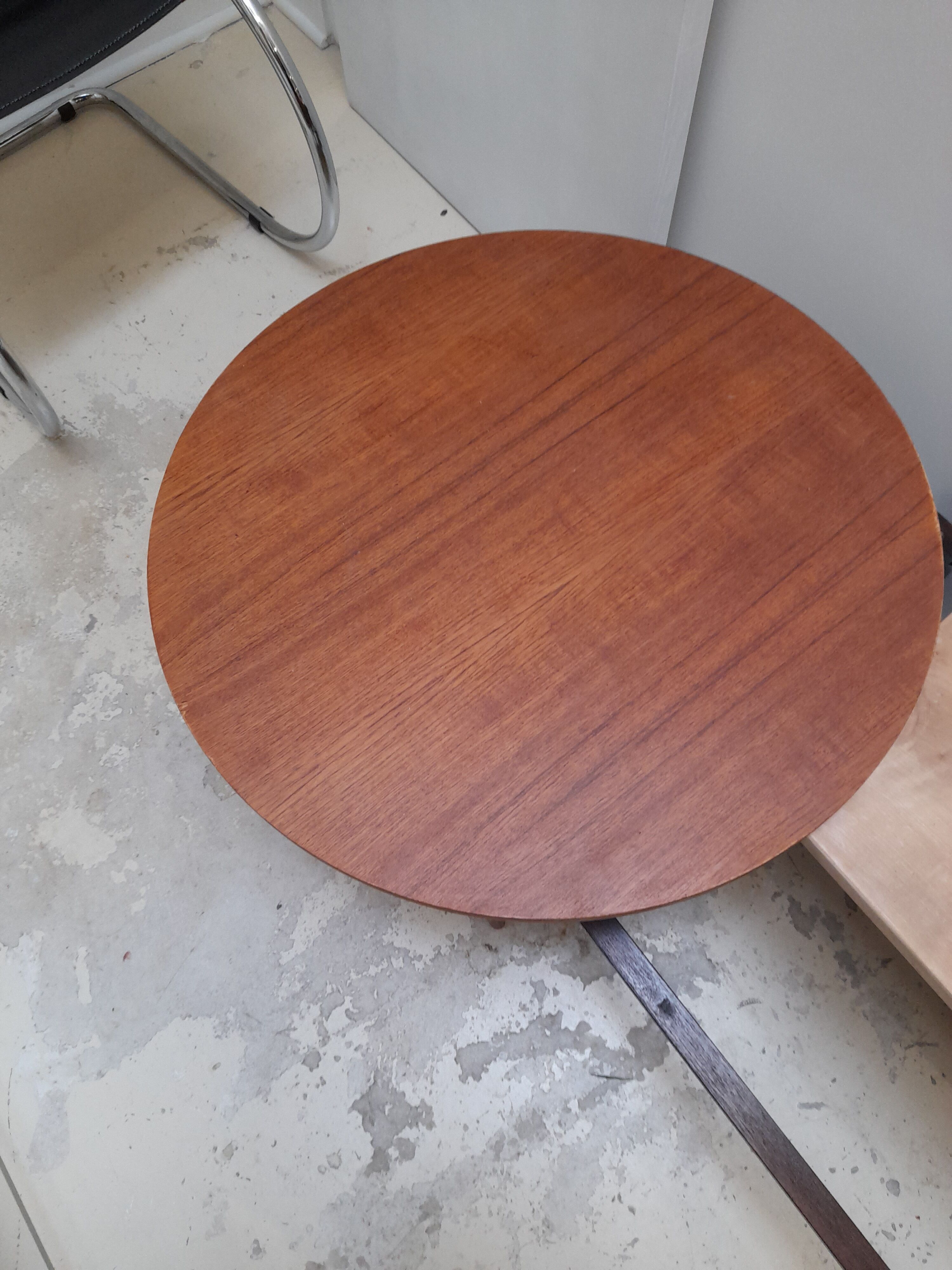 Round Scandinavian coffee table