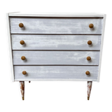 White chest of drawers