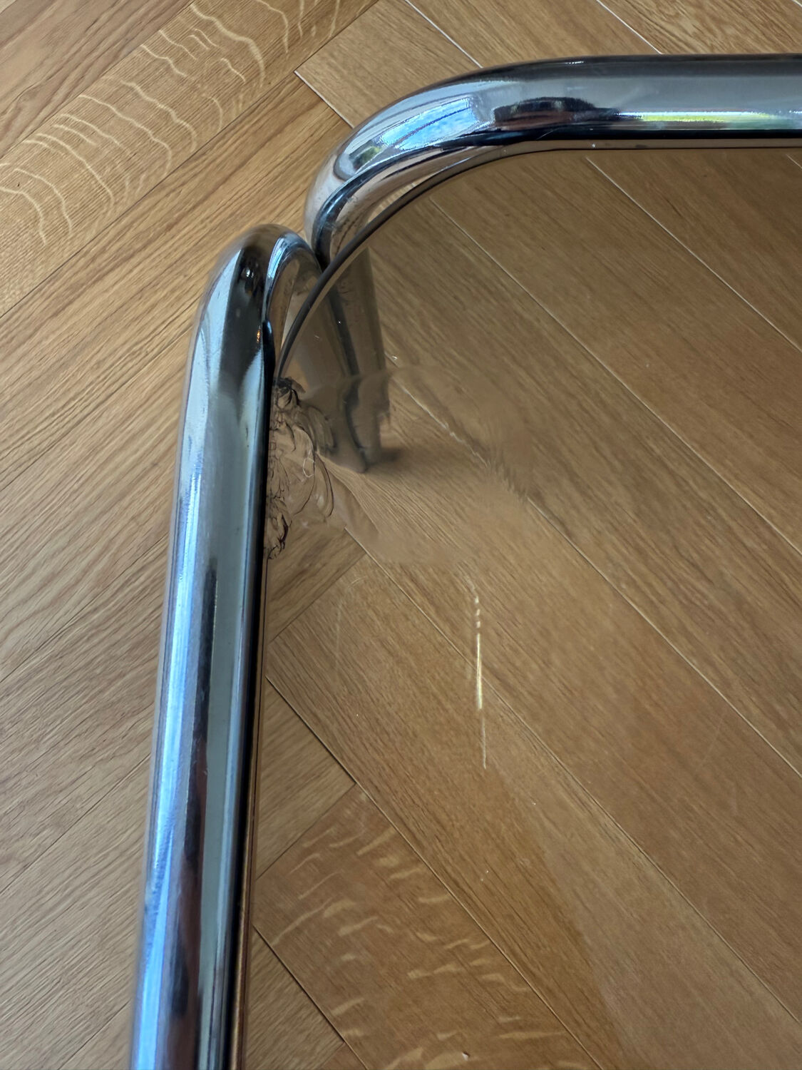 Table basse tubulaire en chrome et verre, années 70