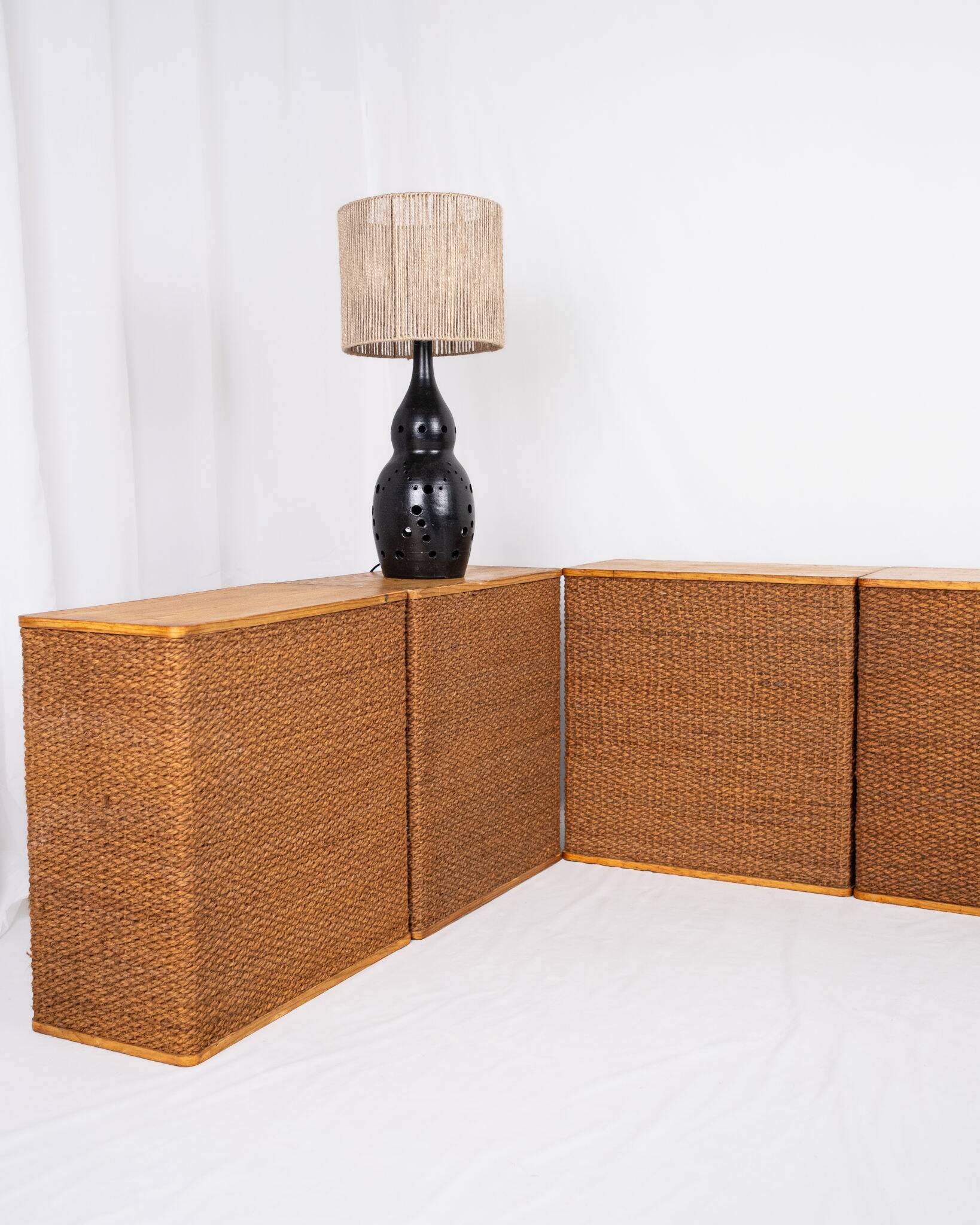 Series of 4 low tables made of cord and pine, France, 1980s.
