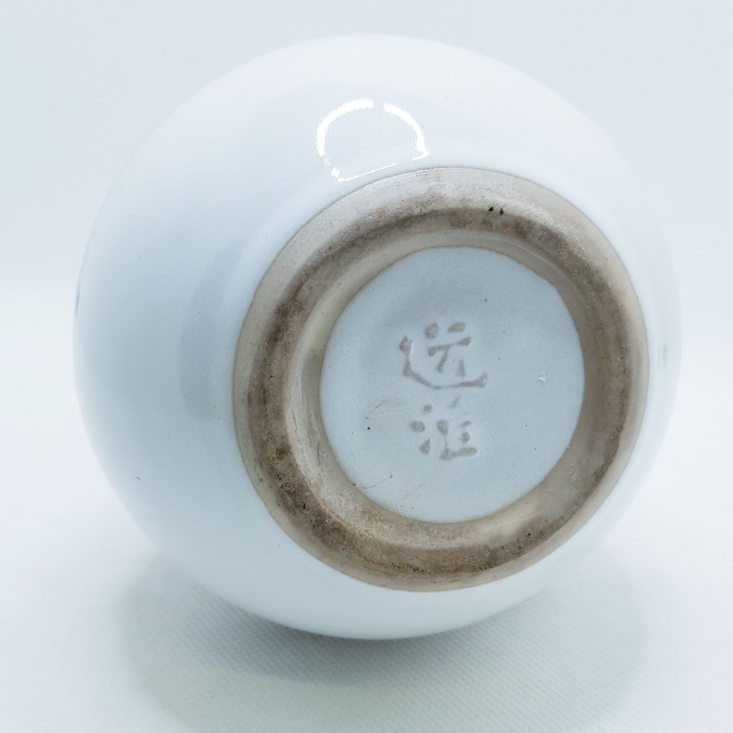 Flacon en céramique en forme de gourde