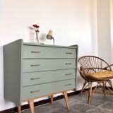 Vintage dresser compass feet