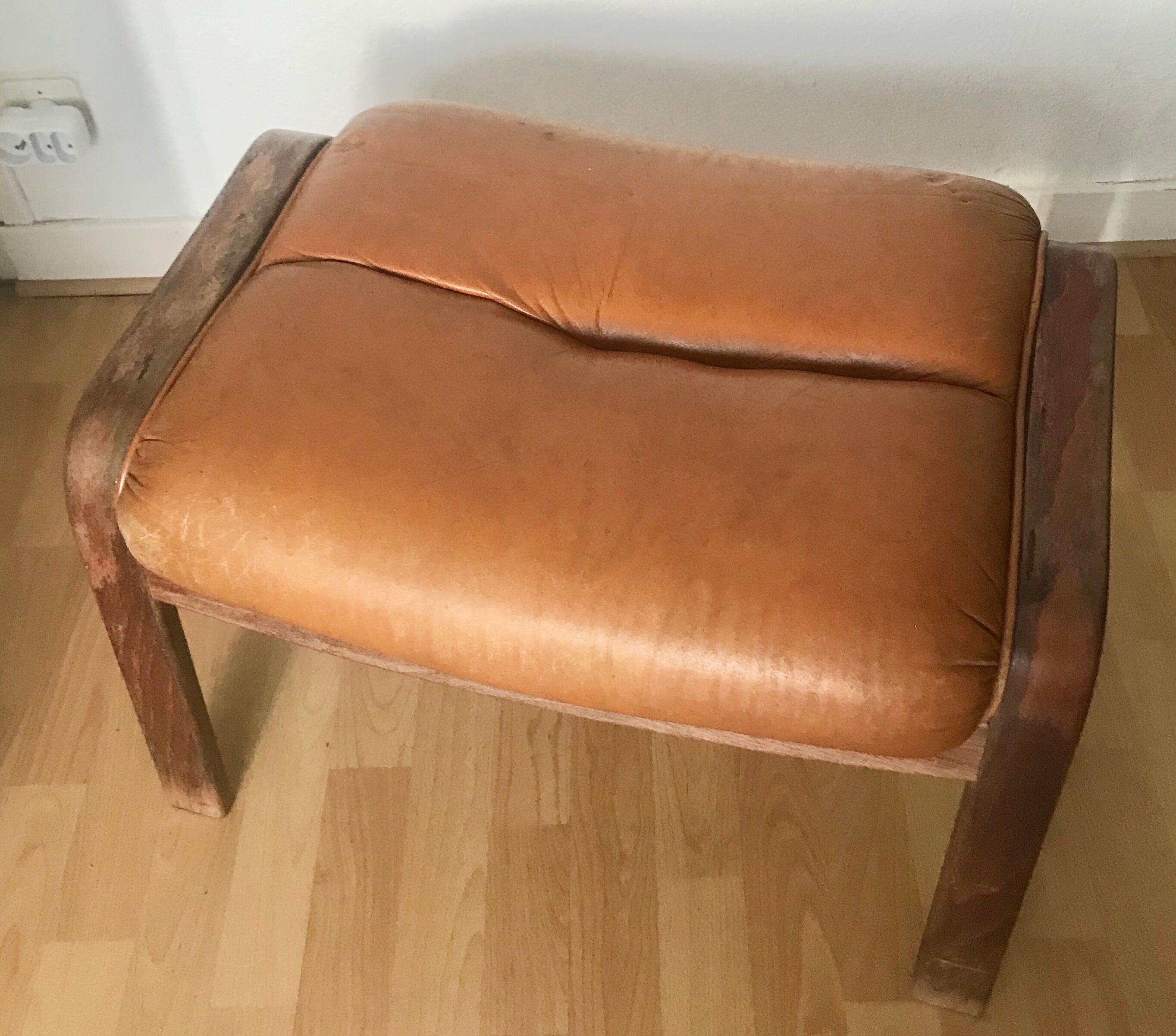 Ottoman leather dandina footr rest