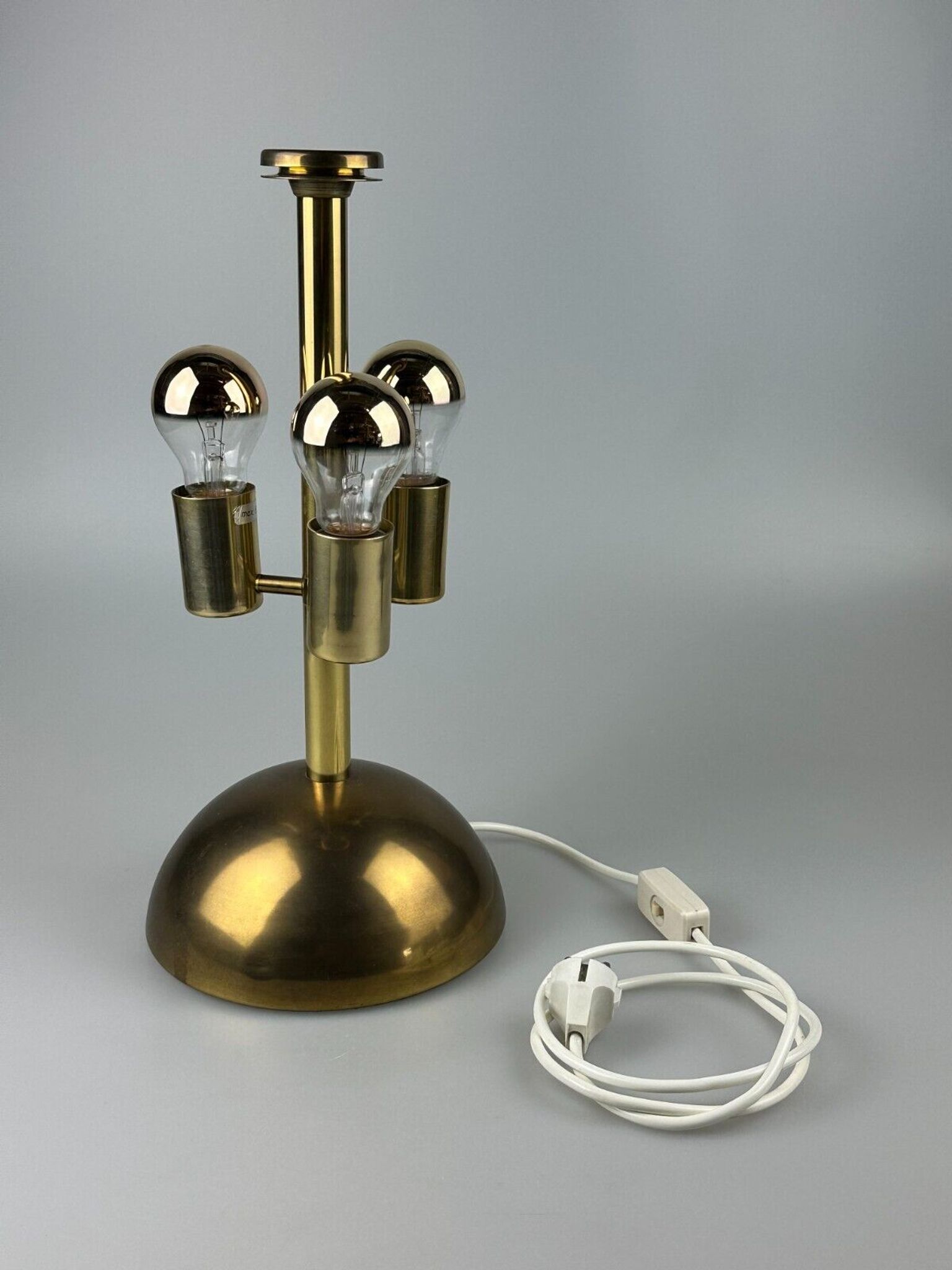 Lampe de table des années 60 des années 70 par Doria Leuchten Allemagne laiton de verre Space Age