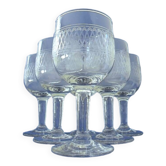 Set of six sherry, port or commandaria glasses in glass engraved with geometric patterns