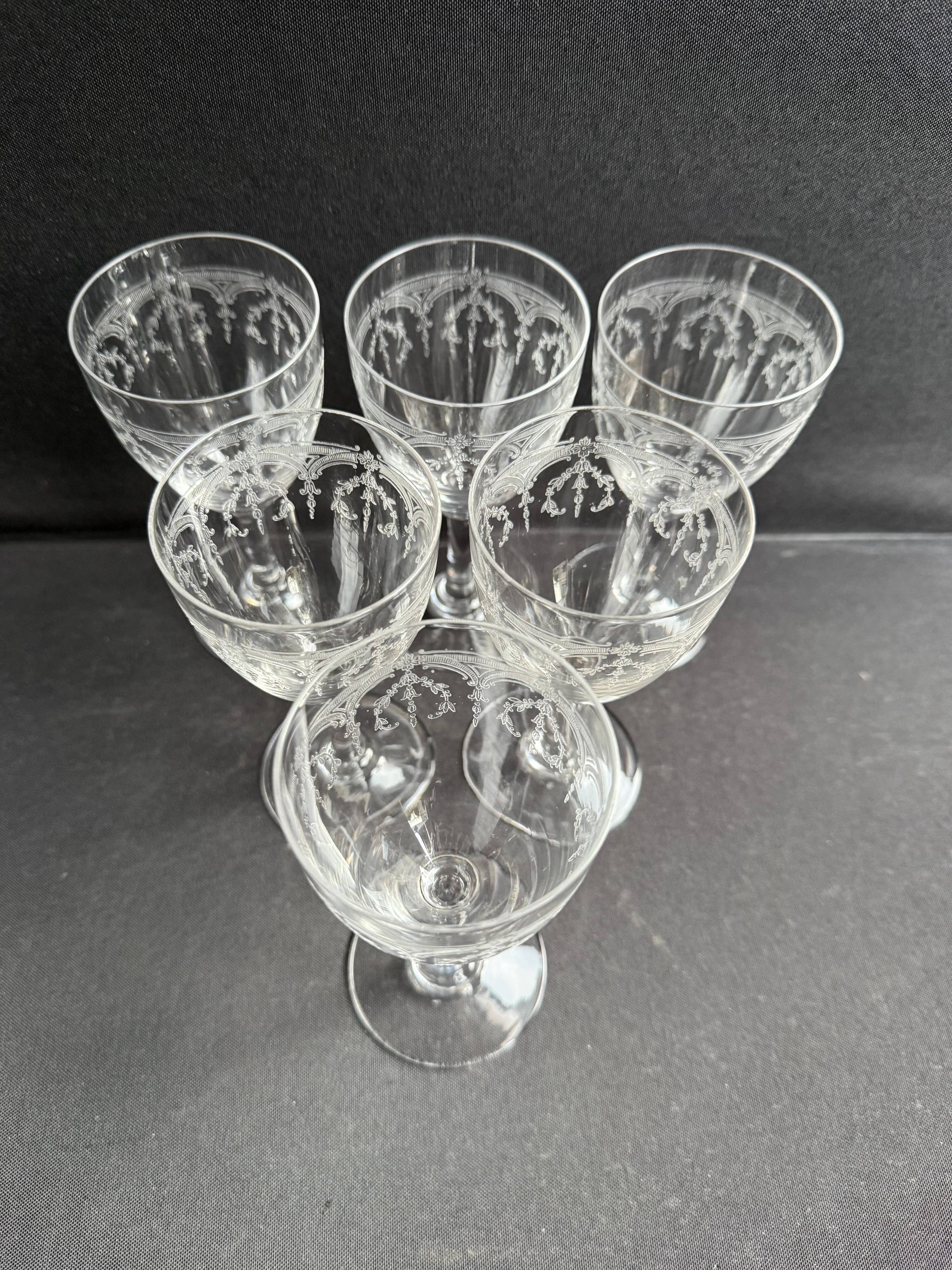 6 Saint Louis Manon wine glasses