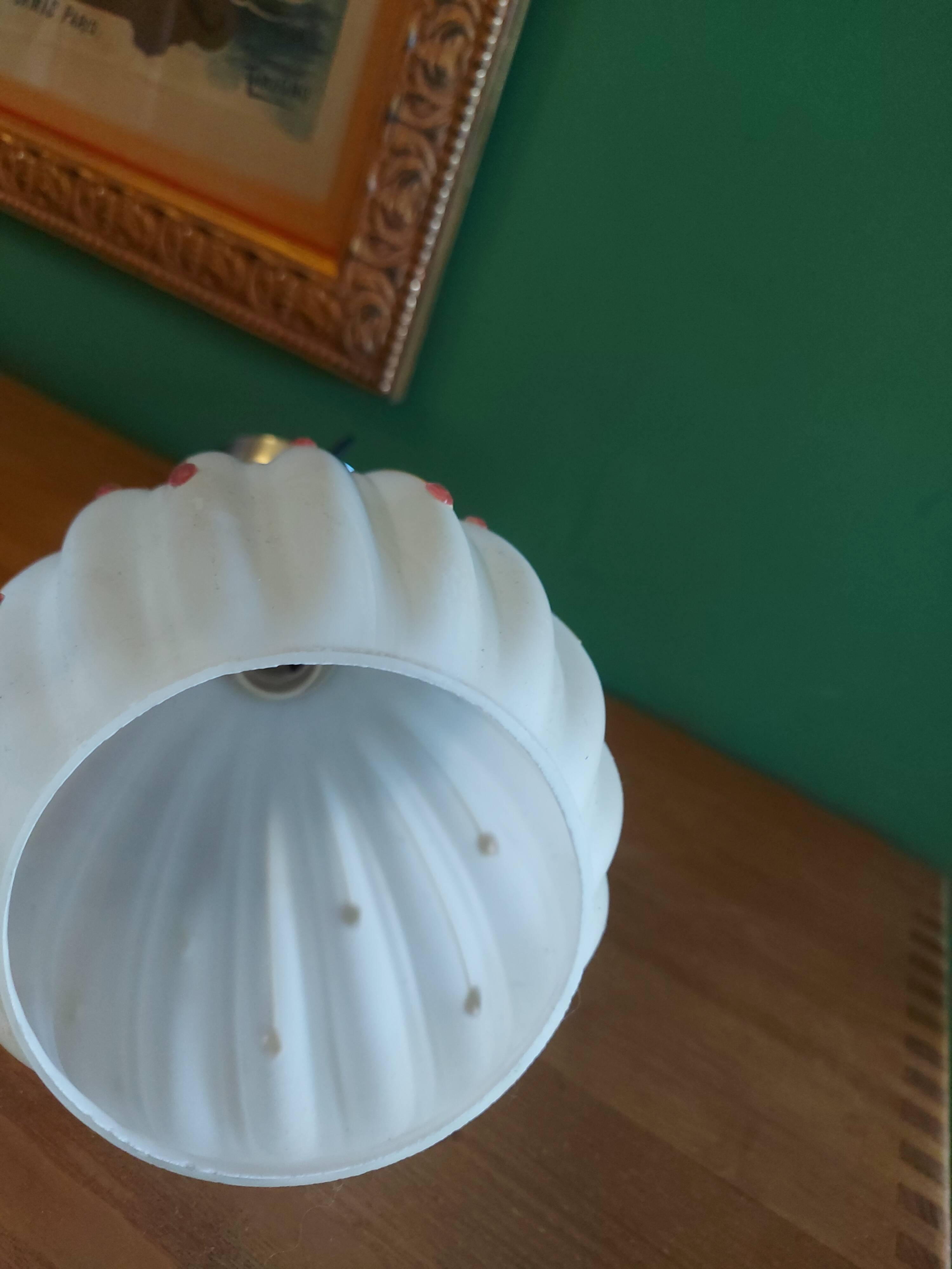 Opaline suspension