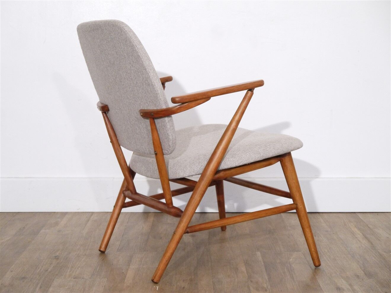 Fauteuil vintage scandinave en bois 1950