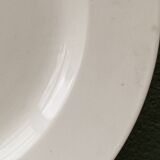 Ancien plat en porcelaine blanche, AH et Cie