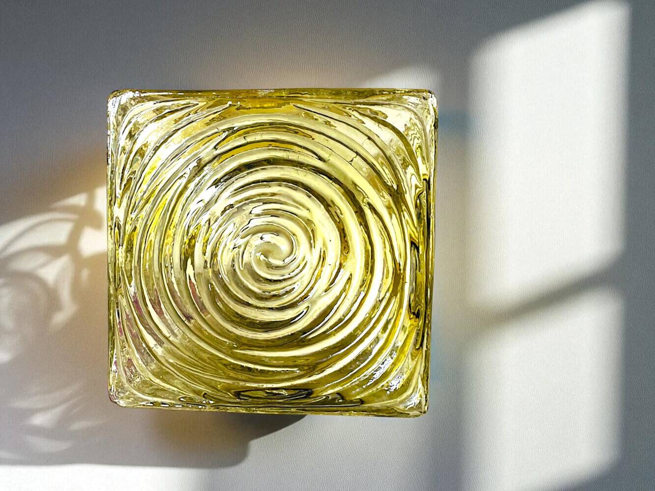 Bauhaus square green glass flush munt lamp