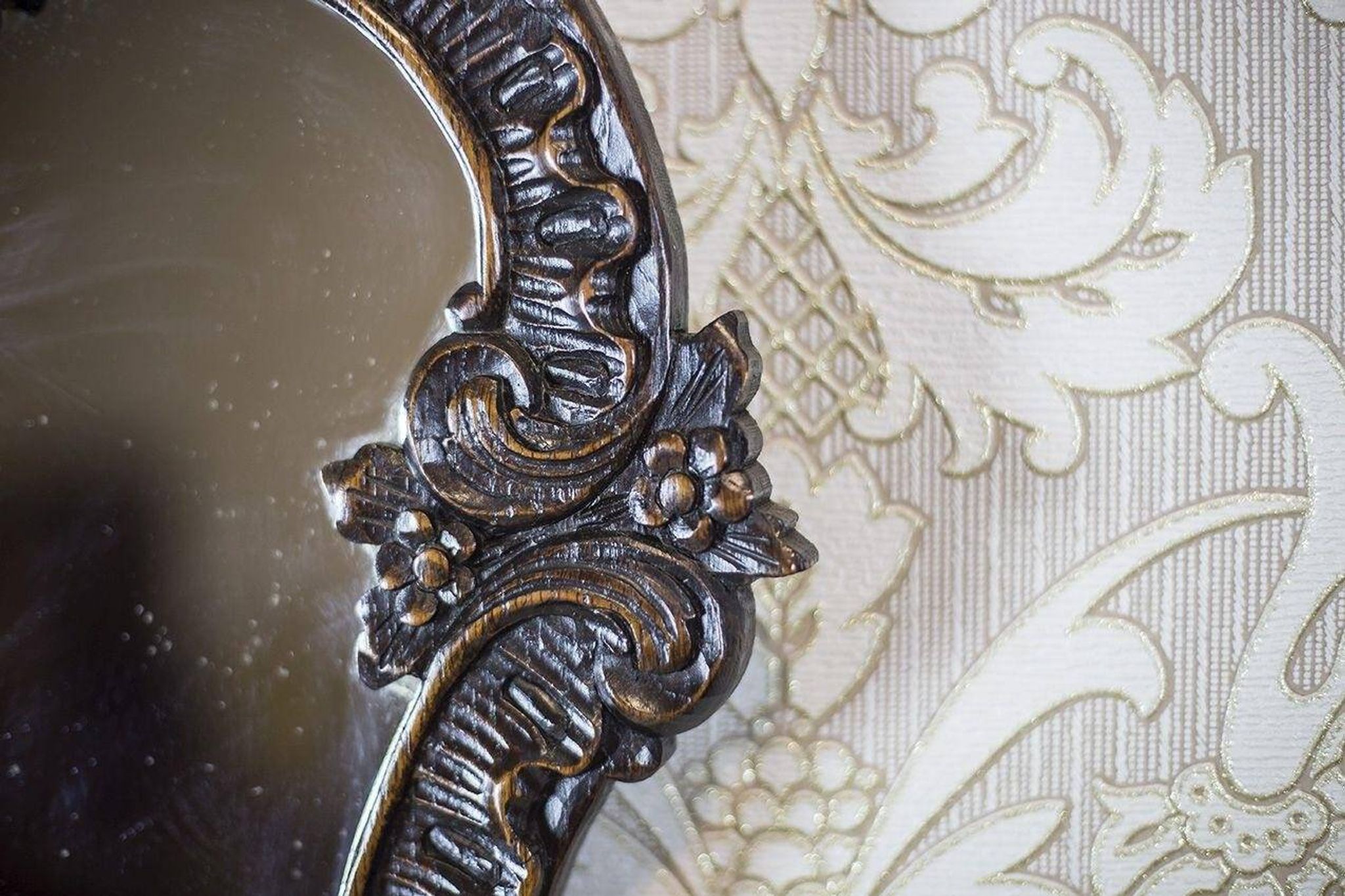 Miroir à cadre néo-rococo, années 1930