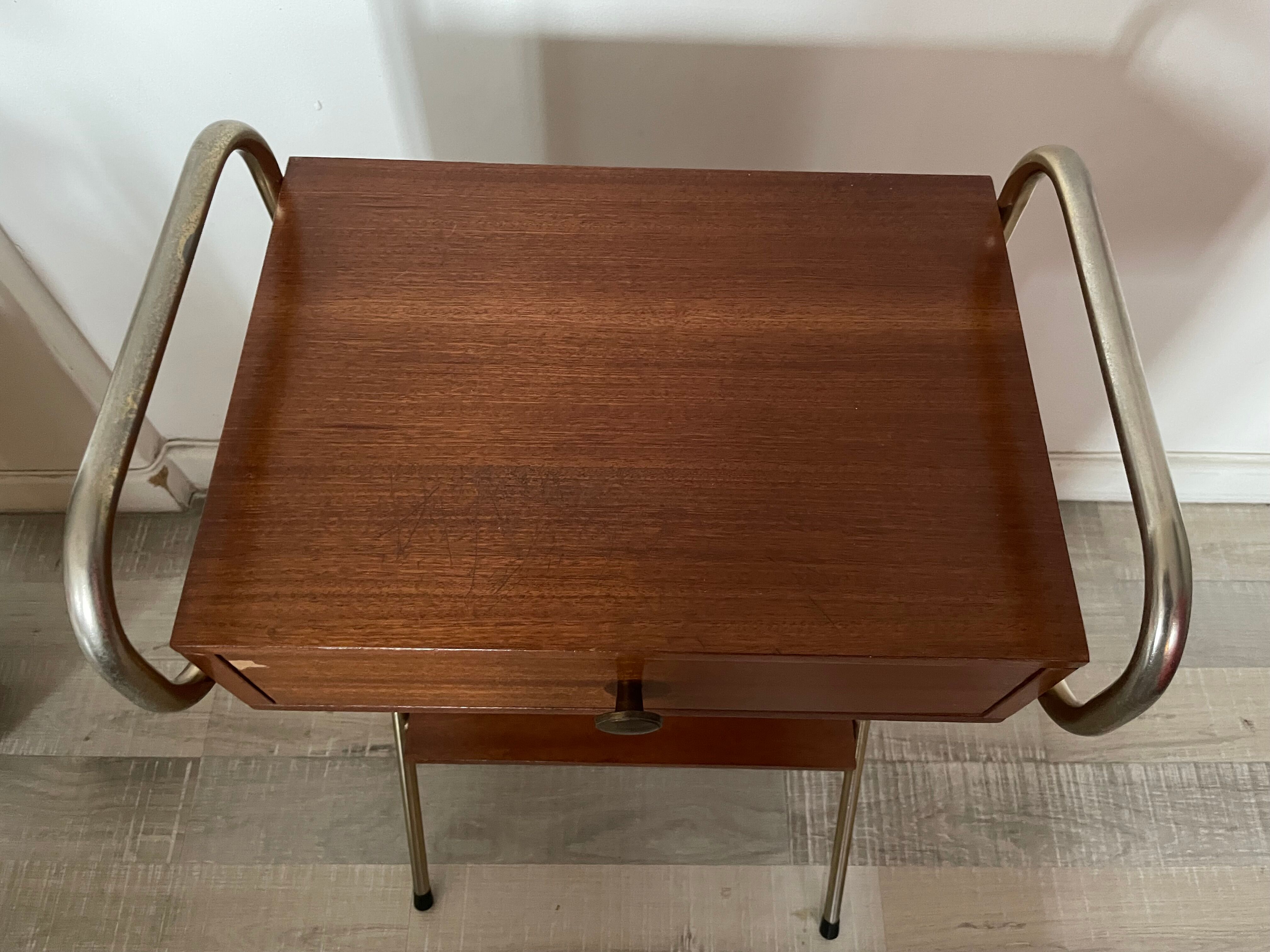 Bedside 50