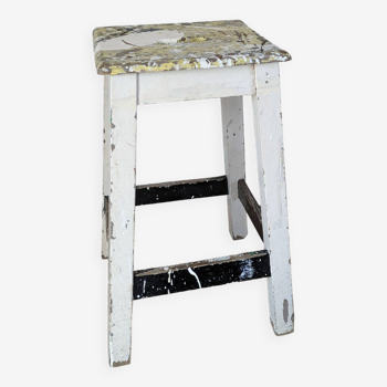 Ancien tabouret de peintre