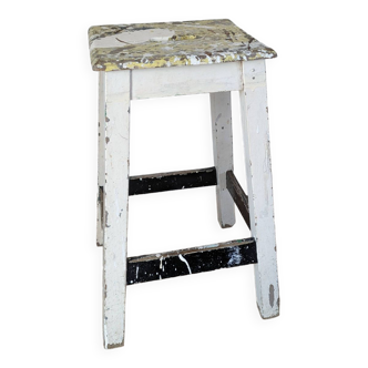 Ancien tabouret de peintre