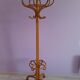 Porte manteau dit perroquet