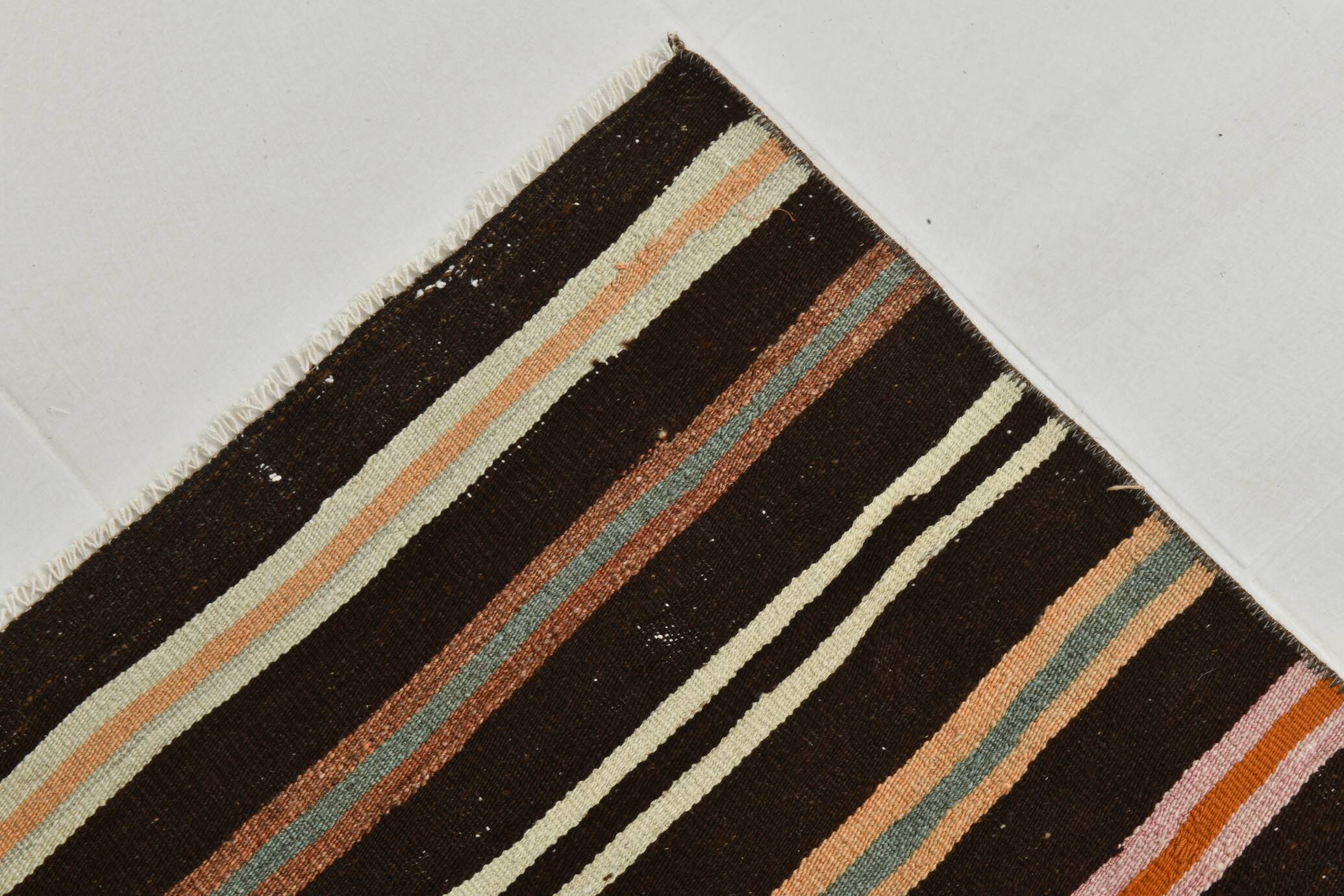 Tapis Kilim à rayures marron et beige