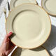 6 assiettes plates en grès beige Tulowice Poland 1970