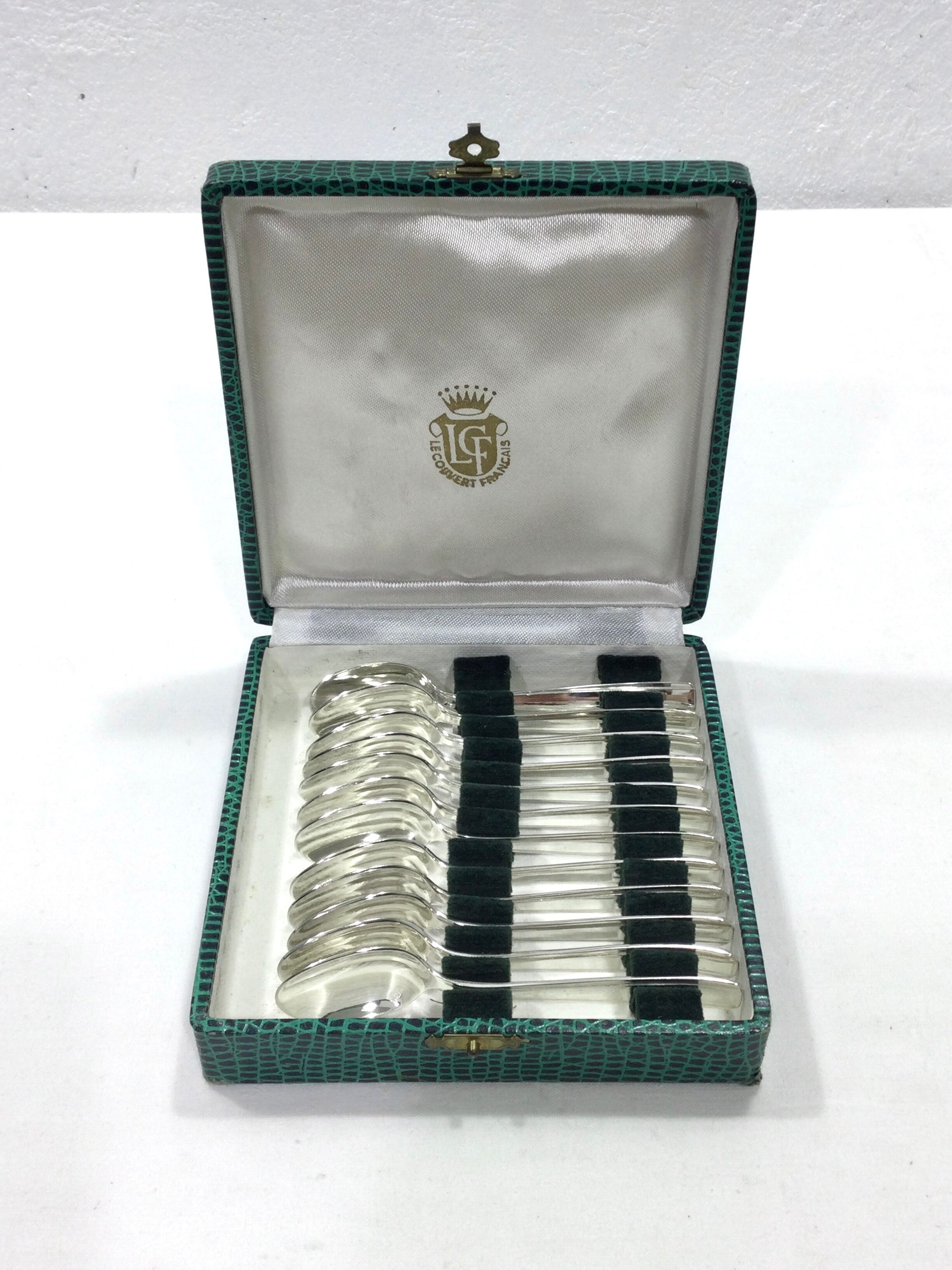 12 mocha spoons in silver metal