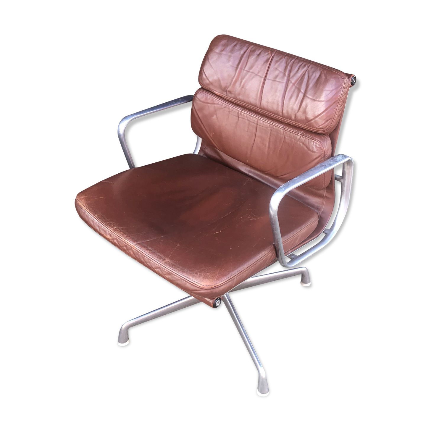 Herman Miller chair by Charles et Ray Eames