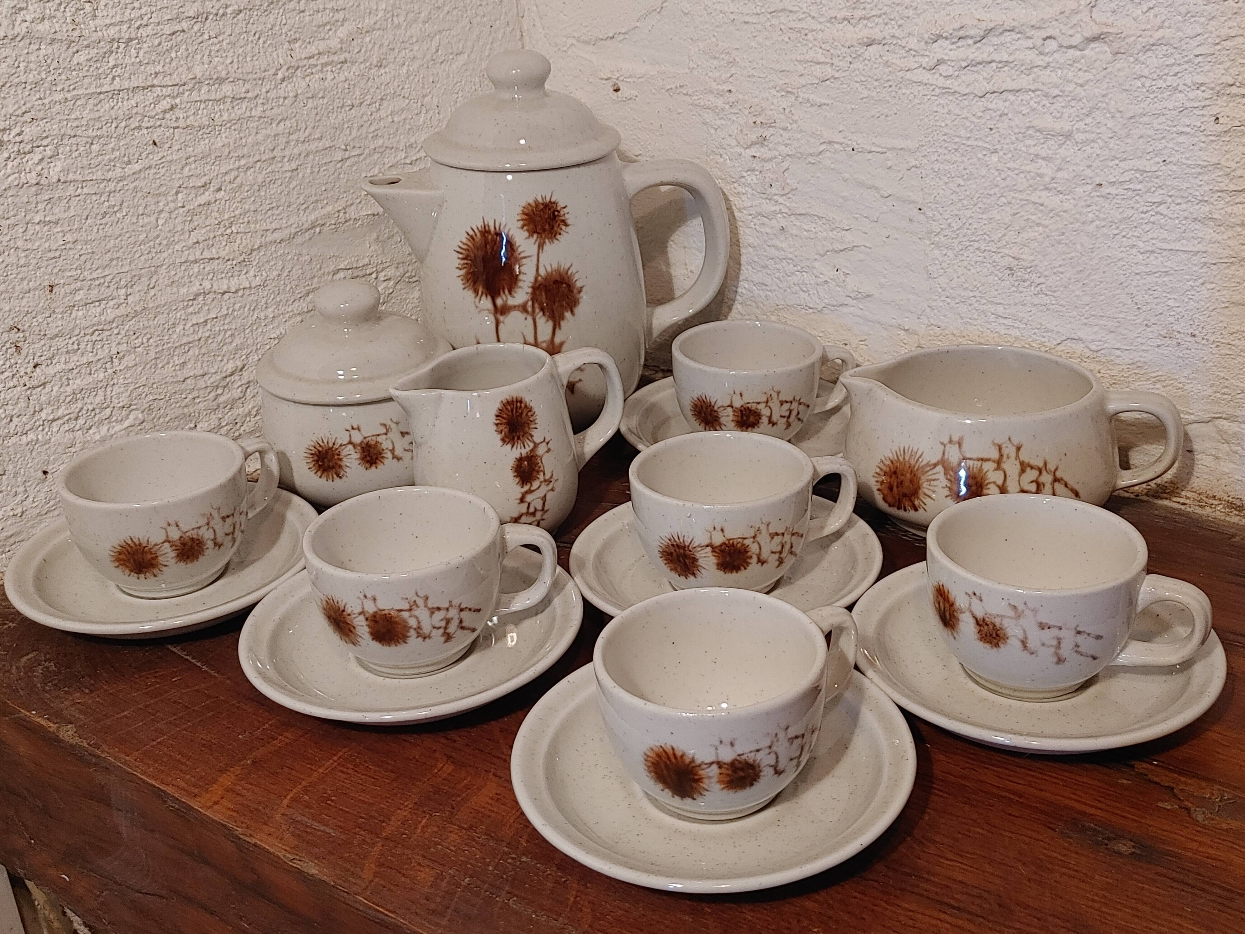 Glazed stoneware coffee set decorated with thistles Sarreguemines