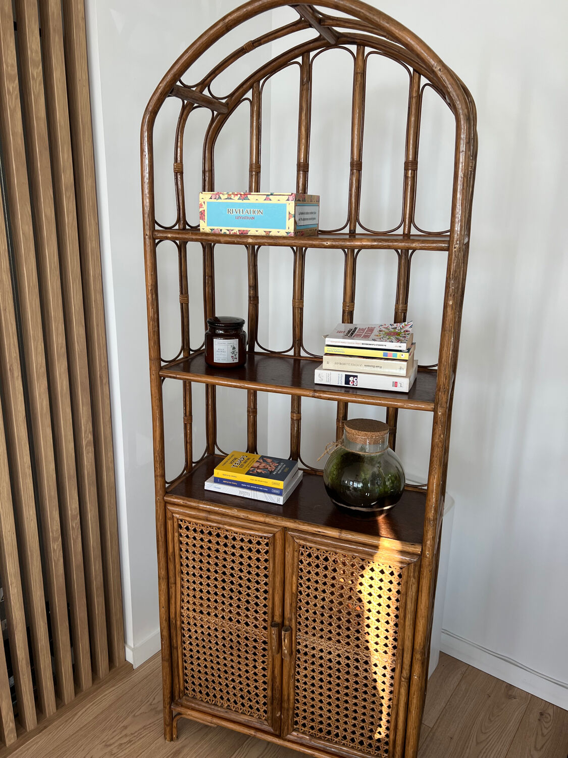 Vintage bamboo and rattan shelf/bookcase