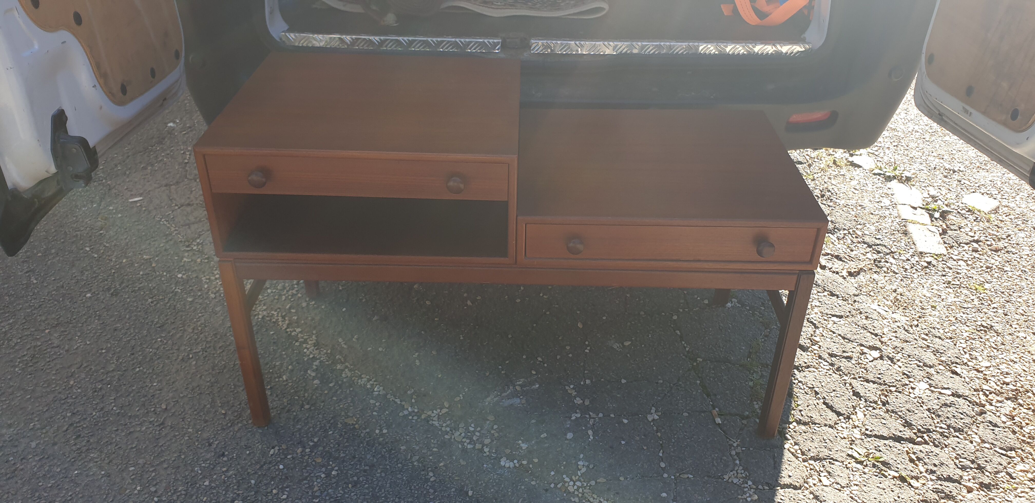 Desing 60 entry cabinet in swedish teak