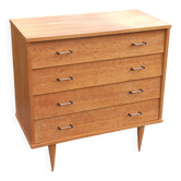 Vintage oak chest of drawers with 4 drawers from the 1960s.