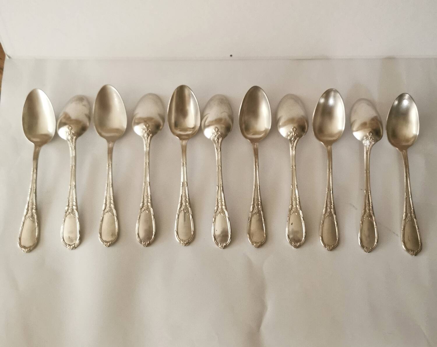 Ercuis 12 antique silver-plated spoons 1910