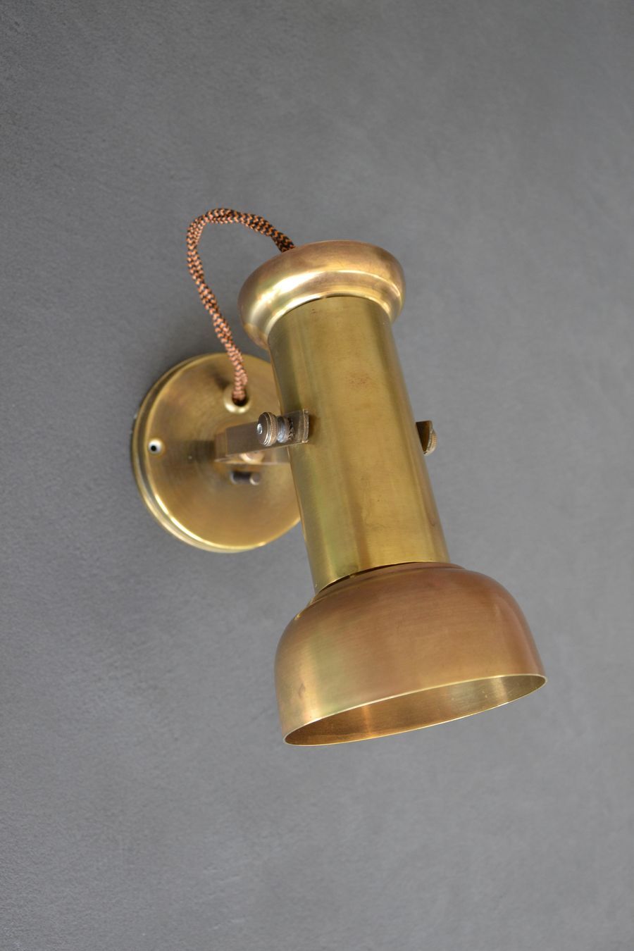 Brass articulated wall lamp – steampunk spirit -