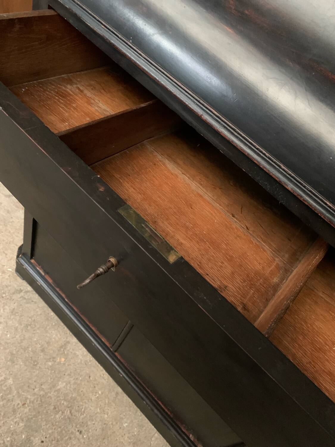 Dressing table - bathroom furniture - professional furniture