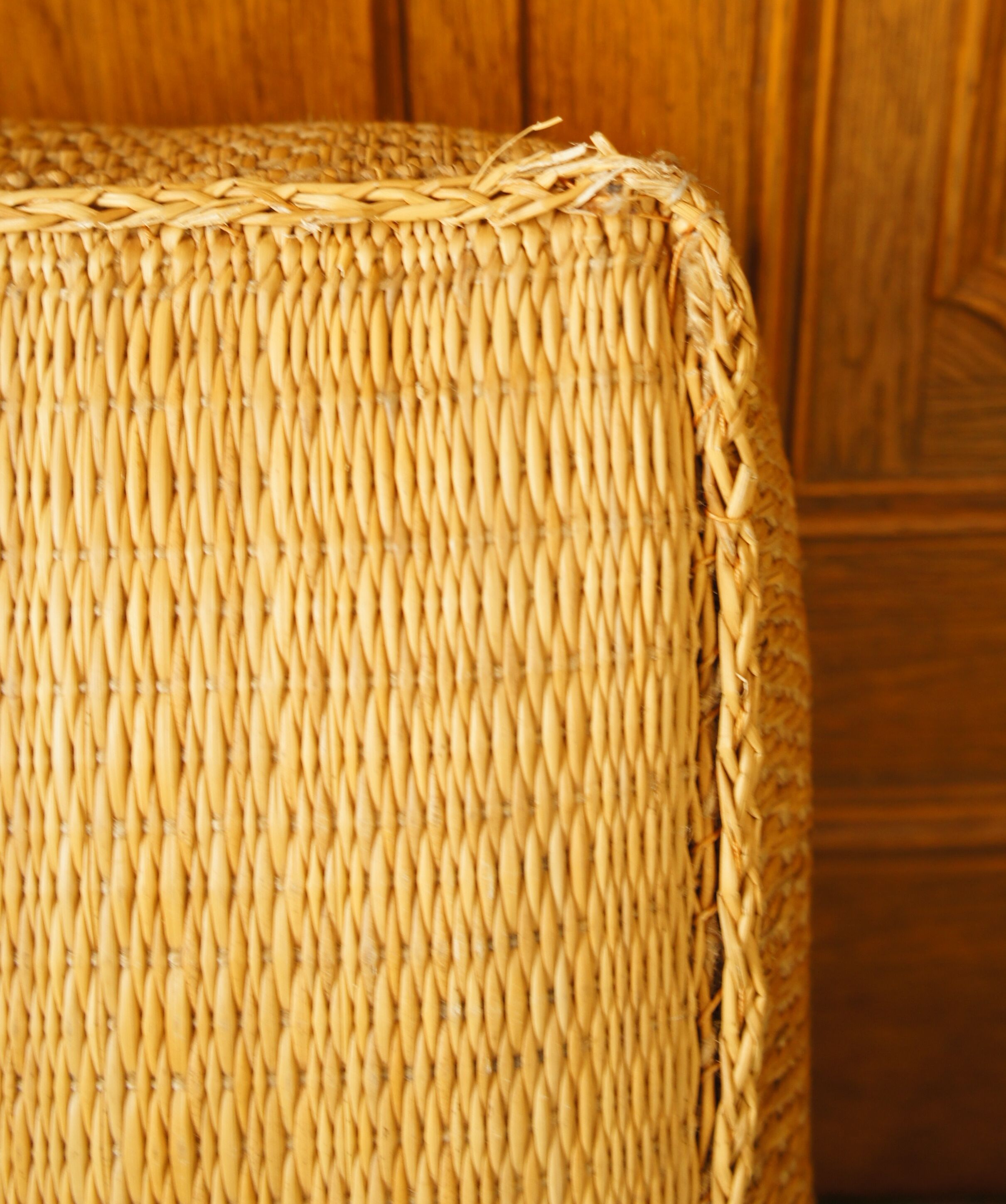 Pouf en paille de riz vintage