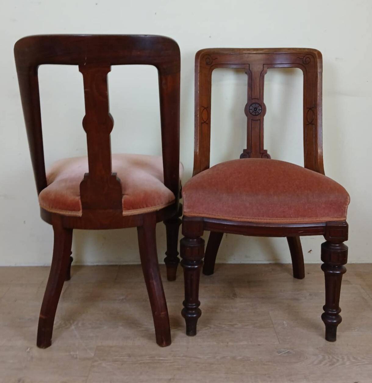 pair of quality 19th century English mahogany chairs circa 1850
