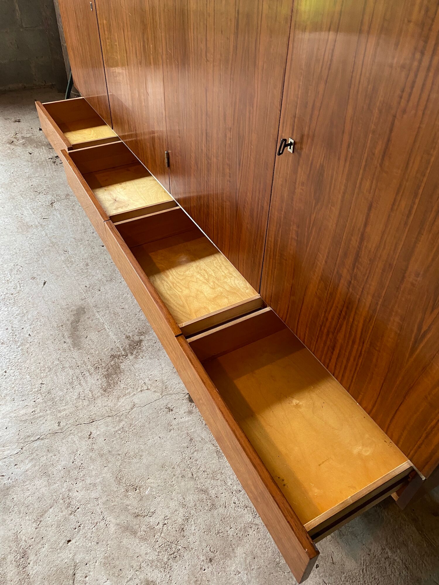 Set 2 vintage buffets lacquered wood