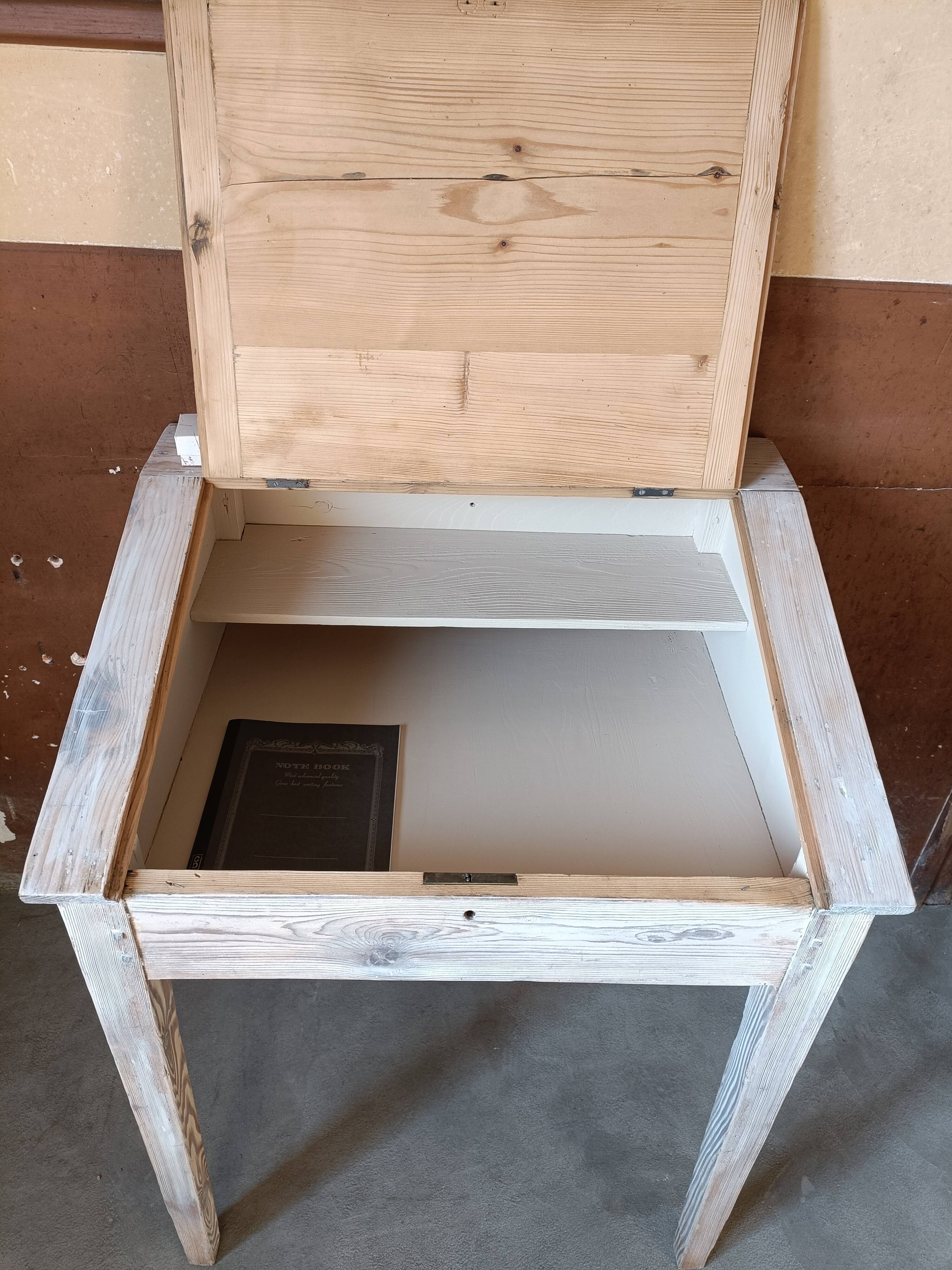 Bureau pupitre rénové