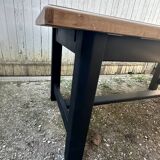 Farm table