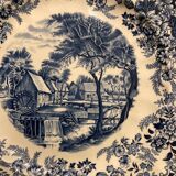 Plat en porcelaine