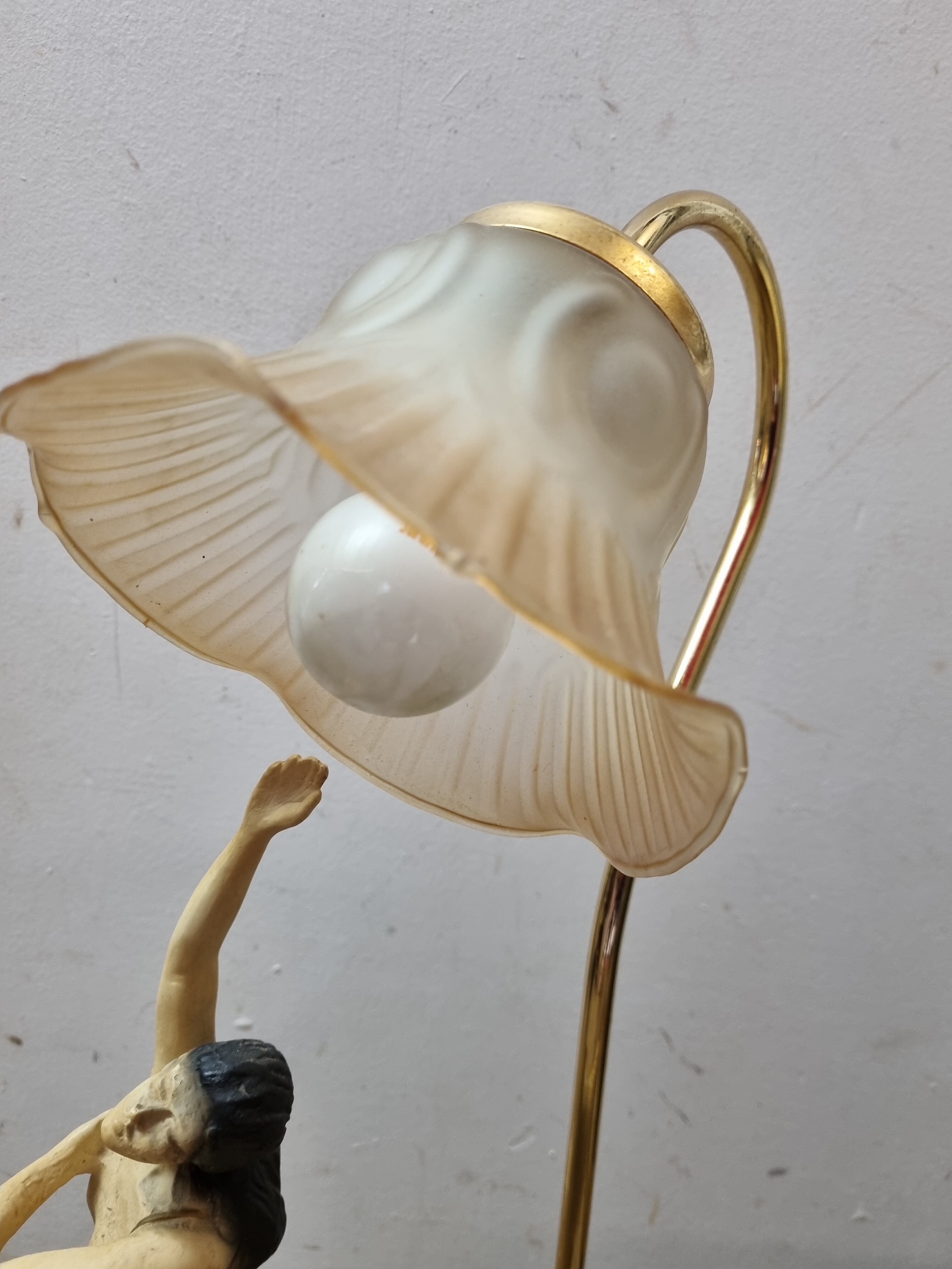 Tulip and marble dancing lamp from 1980