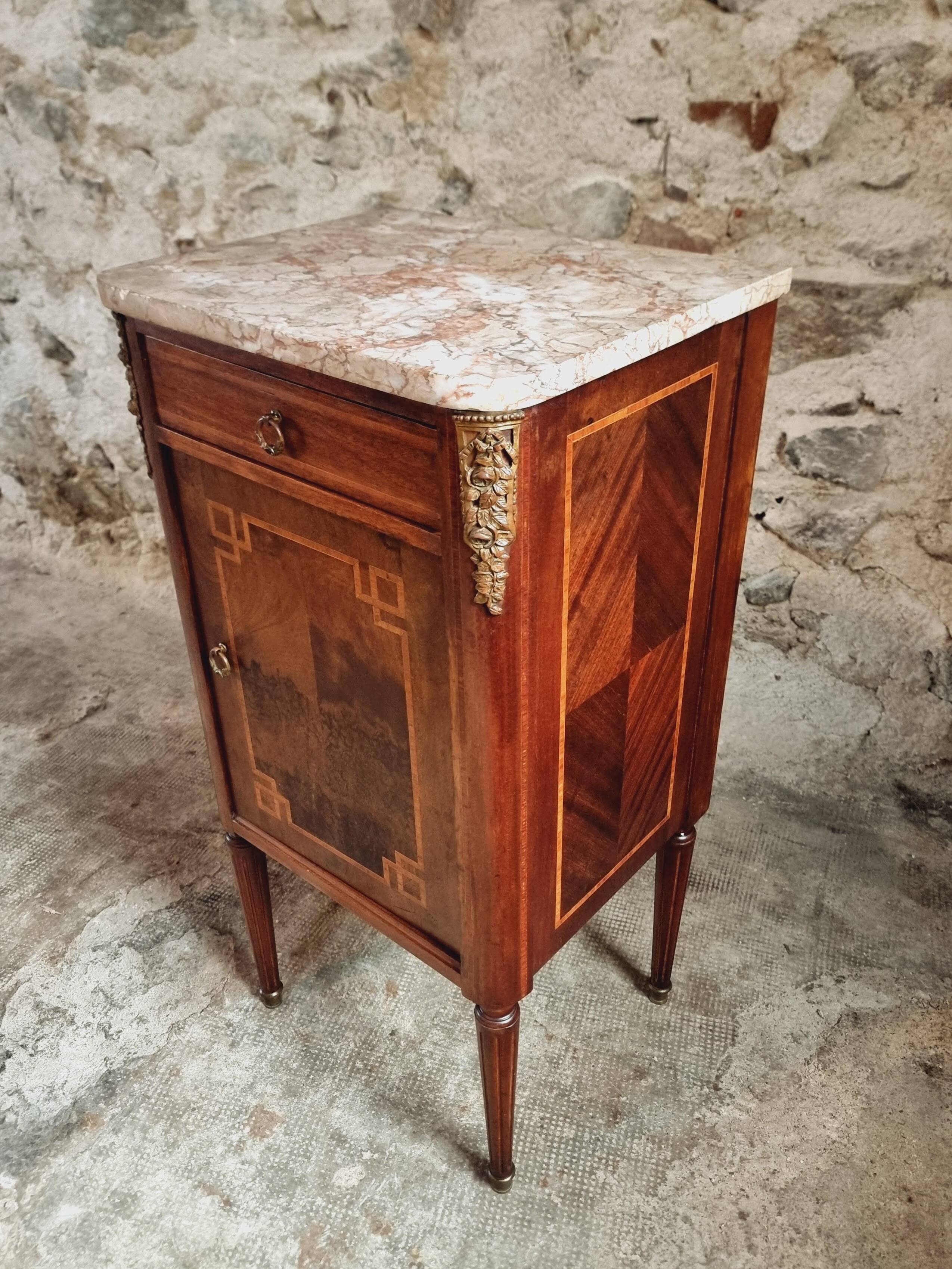 Petit meuble d'appoint de style Empire – Vers 1900