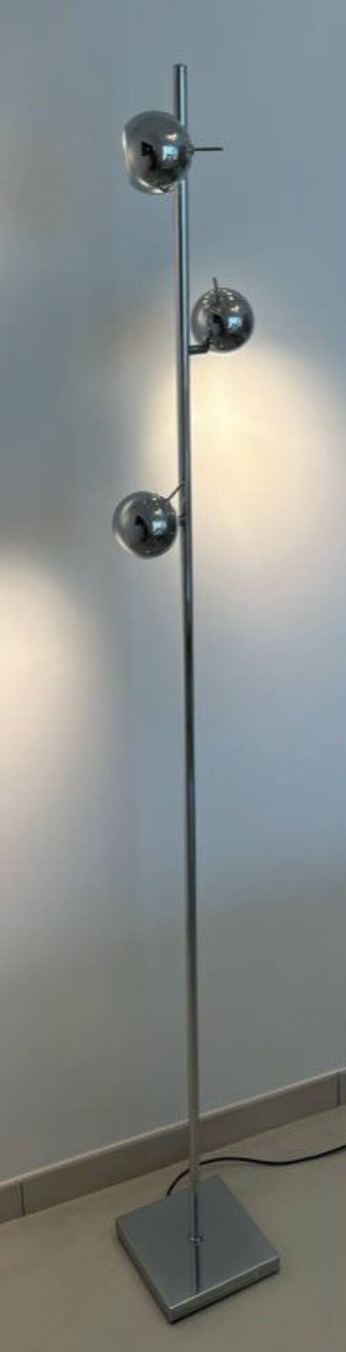 Seylumiere eyeball floor lamp