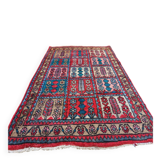 Handmade Bachtiar Persian carpet