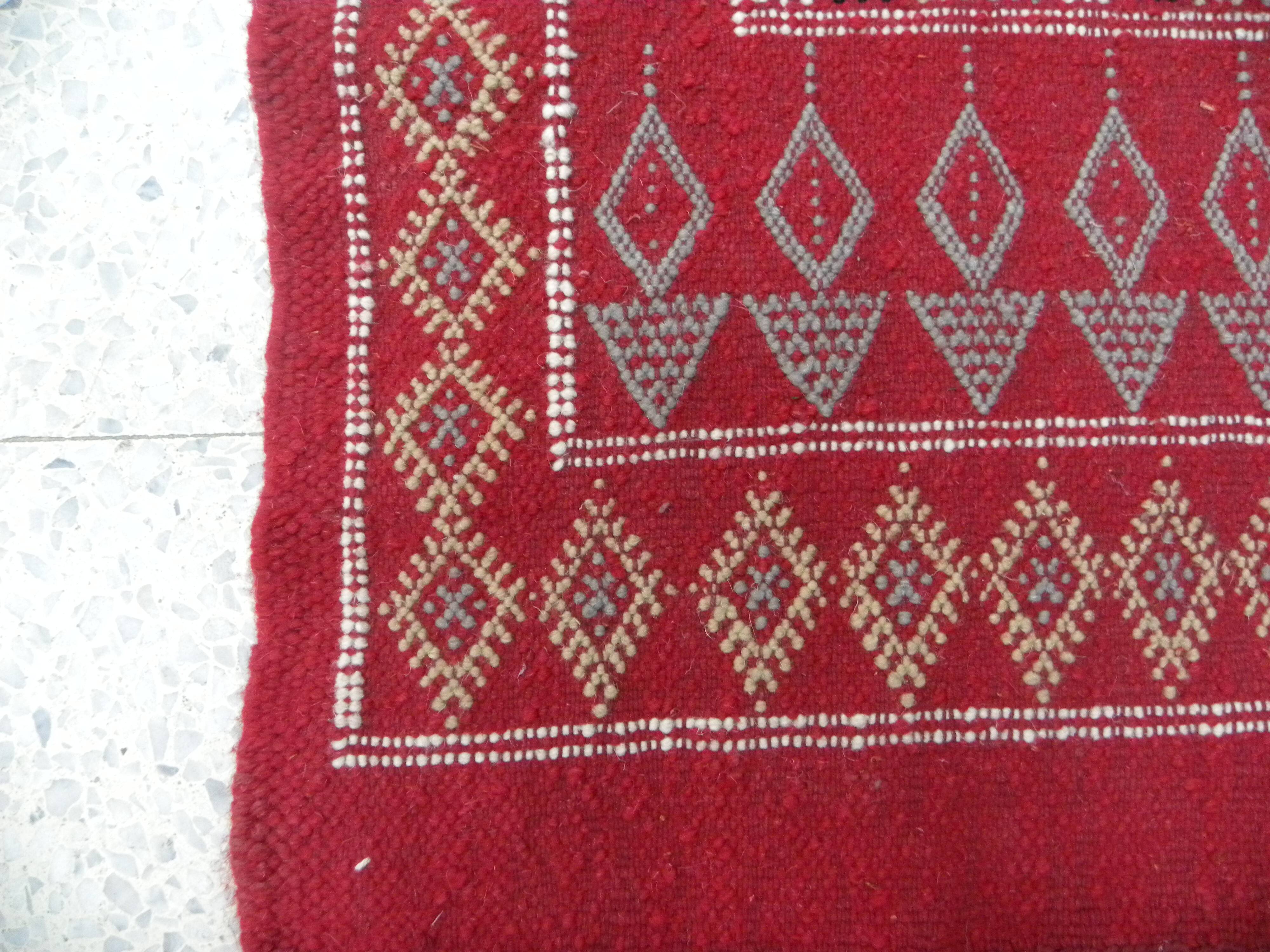 Traditional Ethnic Red Artisan Rug, Geometric Berber Rug