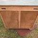 Buffet Mado vintage à 2 portes et 1 tirette en cp chêne.