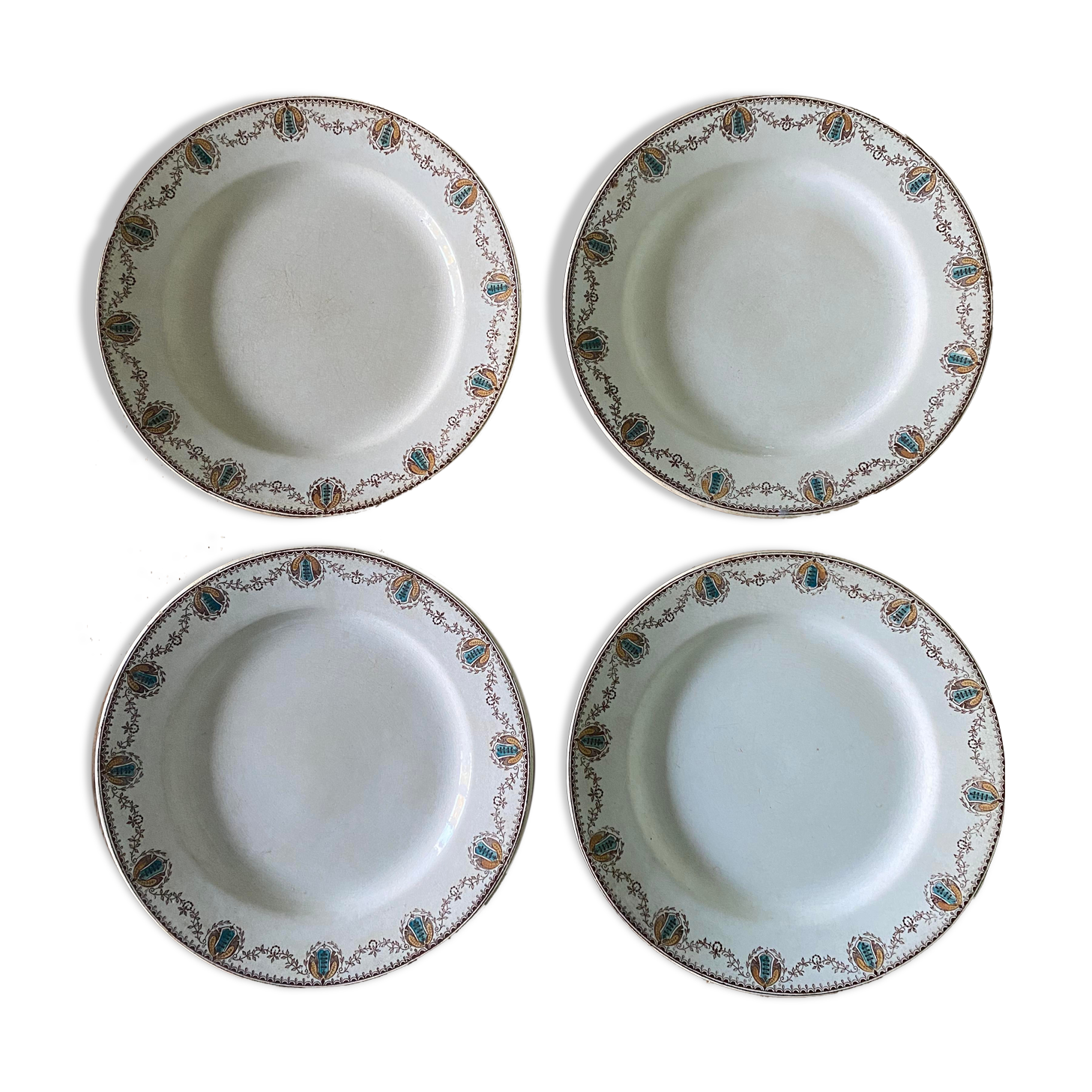 Set of 4 old flat plates in Terre de Fer, Cadiz L&G