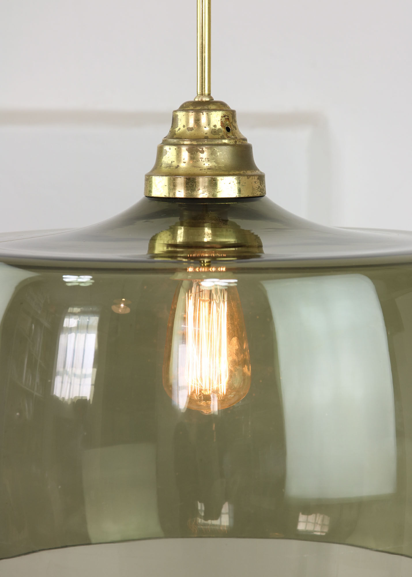 Green italian mid-century glass & brass ceiling lamp