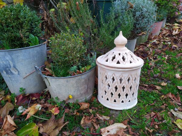 Poterie marocaine , lanterne , terre cuite