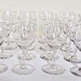 Lot of vintage engraved glass glasses