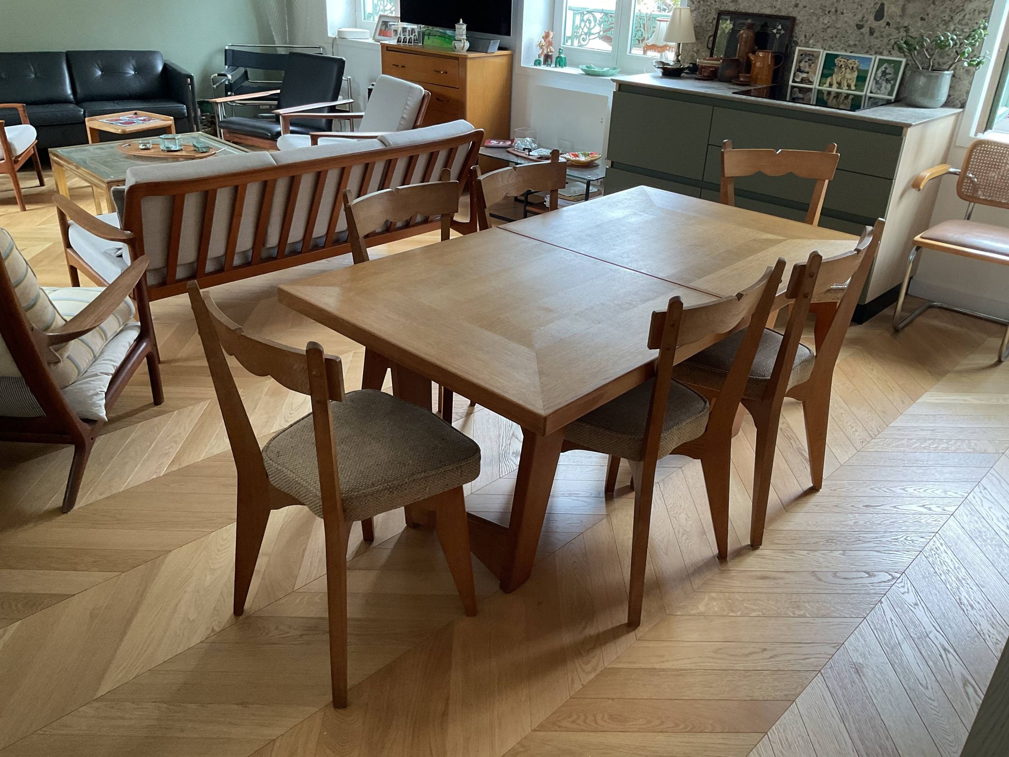 6 chaises de Guillerme et Chambron