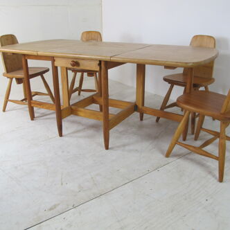 Ensemble table et chaises de salle à manger scandinave en pin finlandais Pirtti, années 1960