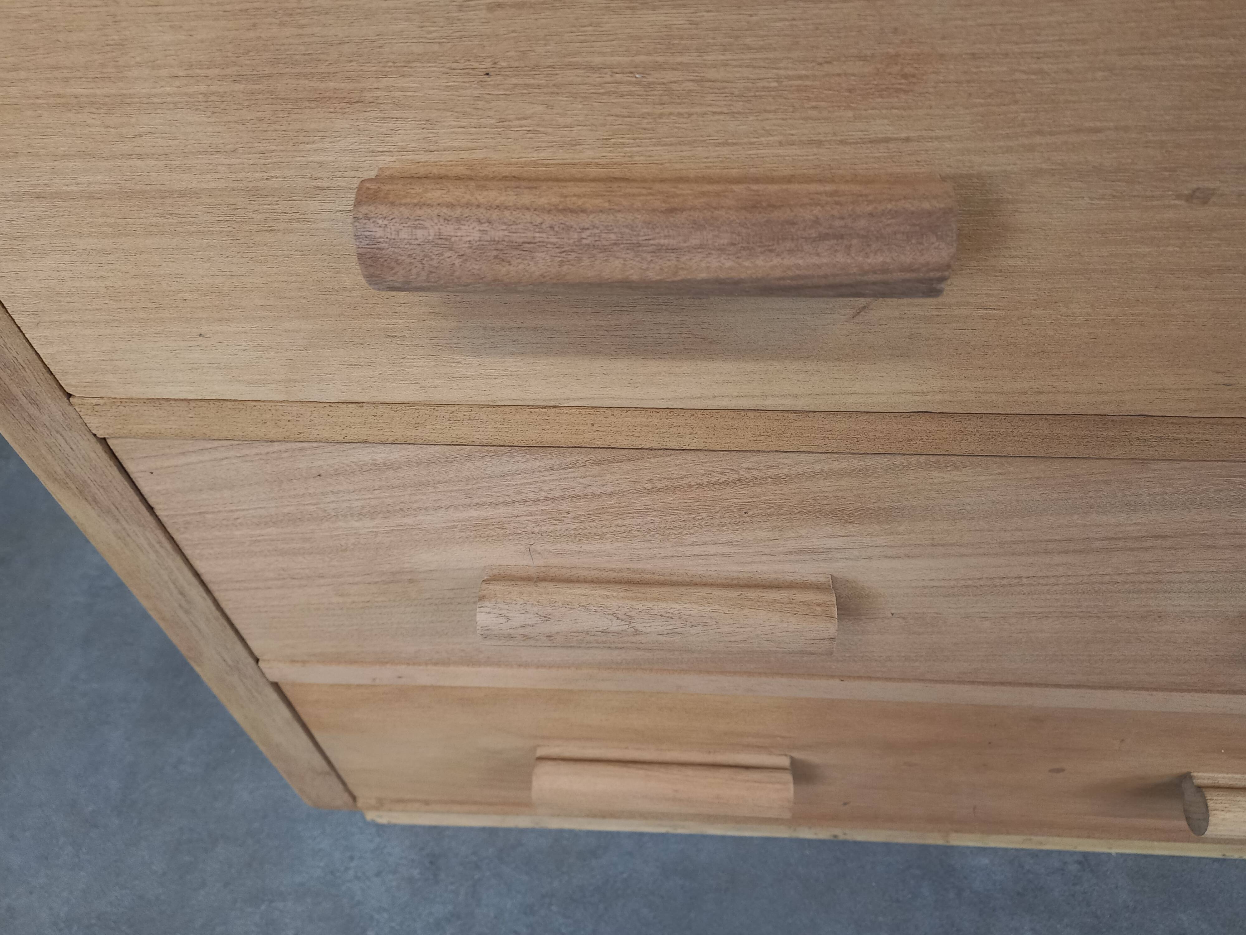 Meuble à tiroirs art déco